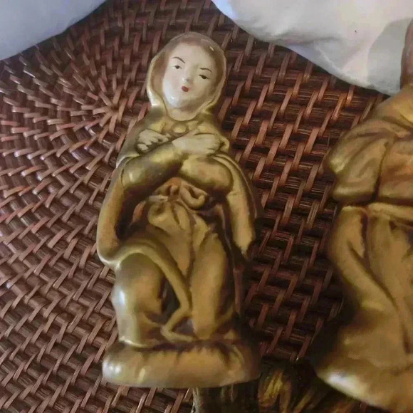 Vintage Christmas Nativity Creche 3 Pc Gold Color 1950 JESUS MARY JOSEPH JAPAN - Picture 5 of 6